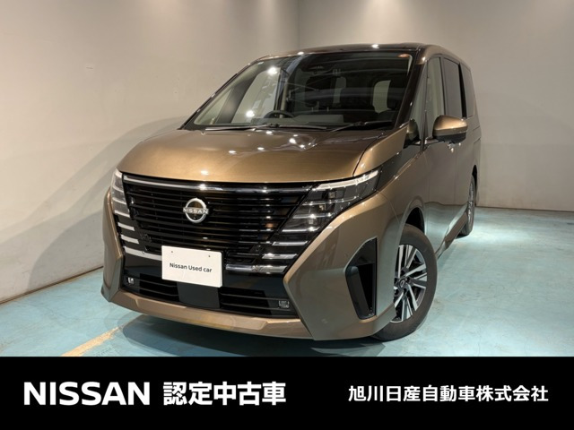 セレナ 1.4 e-4ORCE ハイウェイスターV 4WD 