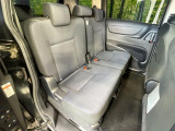 後部座席も気になるようなキズ・汚れやへたり等、大きなダメージはなく、良好な状態です。