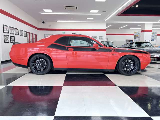 ダッジ チャレンジャー T/A の中古車詳細 (42,000km, ゴーマンゴー
