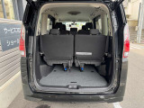 シートを倒さない状態でも荷物を積み込んでいただけます★
