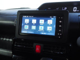 ダイハツ純正ナビが装備されています。後退時の安全確認に便利なバックモニター機能がついています。
