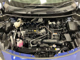 エンジンルーム内も隅々まで掃除がいきわたっています!ハイブリッド部分は初度登録から10年、もしくは3年間の長い方の保証付!ただし累計走行距離数20万キロまでとなります!