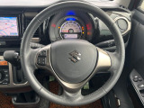 【純正革巻きステアリング】上質な革を使用することで、手にしっかり馴染みとても運転しやすいハンドルです♪