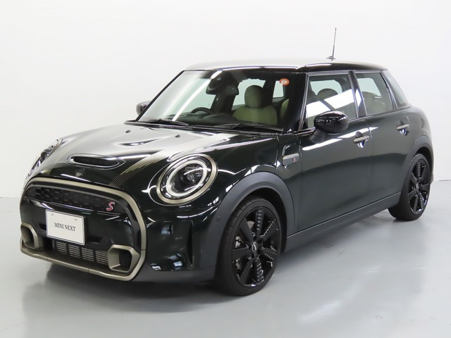 ミニ クーパー S レゾリュート エディション DCT 