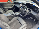 運転中の視線移動を抑えるレイアウトの「3DiCockpit」。