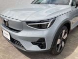 ◆ヘッドライト/VOLVOの代名詞ともいえるTシェイプのライトは、北欧神話のトールハンマーをイメージした意匠です