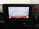 バックモニターを装備しています。車庫入れ時等に車両後方が確認出来るのでとても便利です。