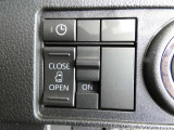 片側電動スライドドアのスイッチ付です。車内からもスイッチひとつで楽にドアの開閉が可能です。電動なので開閉時に力を使う必要がなく、半ドアになることもありません!