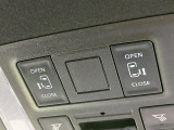【両側パワースライドドア】スマートキーや運転席のスイッチで後席両側スライドドアの開閉が可能♪電動だから力を入れてドアを開ける必要が無く、小さなお子様でも簡単に開け閉めでき快適です♪