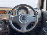 ステアリングも使用感が少なく、きれいな状態となっております♪
