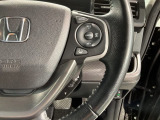 クルーズコントロールを装備しています。高速道路などで一定の速度で走ってくれるので運転が楽ですよ!速度を設定できますので、スピードの出しすぎにも注意できます。