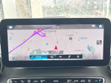 ●純正ナビ:一体感のあるナビは、高級感ある車内を演出してくれます。オーディオ機能も充実しておりますので、運転もより楽しめます♪