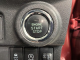 ワンプッシュでエンジンのスタート、ストップが出来て便利です。