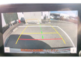 バックガイドモニターで、後方を確認しながら安心して駐車することができます。運転初心者も熟練者も必須の機能ですよ!