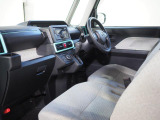 内装はもちろんクリーニング済み。気持ちよく乗っていただけます。