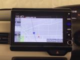 ナビゲーションはフルセグTV、インターナビ対応のGathers純正メモリーナビを搭載しています。Bluetoothオーディオ機能がありますので、スマートフォンなどの音楽も再生できます。