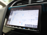 純正ナビ搭載車!!ナビ起動までの時間と地図検索する速度が魅力で、初めての道でも安心・快適なドライブをサポートします!!