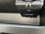 ナビ連動ETC2.0車載器付きです。納車の当日からご利用いただけます。◎掲載後すぐに販売が決まってしまう場合もございますのでご来店前にお電話でご予約を頂ければ幸いです。