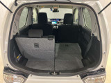 【ラゲッジルーム】後部座席を倒せば大きな荷物も積むことが出来ます!
