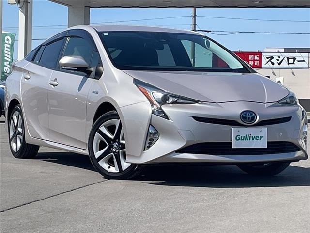 プリウス 1.8 S ツーリングセレクション 4WD 本革シート