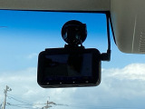 まさかの時のためにドライブレコーダー装着しています。一定時間画像を自動保存できるので安心です。