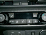 前席にはシートヒーターが装備されています(^^)