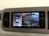 バックガイドモニターで、後方を確認しながら安心して駐車することができます。運転初心者も熟練者も必須の機能ですよ!