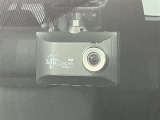 ドライブレコーダーも今や当たり前の時代。あなたの安全運転をしっかり録画いたします。