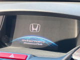 【メーカー純正ナビ】インテリアに溶け込むスタイリッシュな「専用設計」メーカーナビを装備♪視認性や操作性など基本性能にも優れ、より上質なカーライフをお楽しみいただけます。
