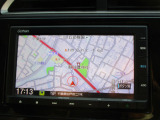 純正メモリーナビ付き!!旅行など初めての場所で重宝します♪大人気の装備!