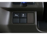 【横滑り防止装置】ドライバーの安全運転をアシストしてくれる装備が充実しています☆ドライバーの不安を安心へと変えてくれますね。