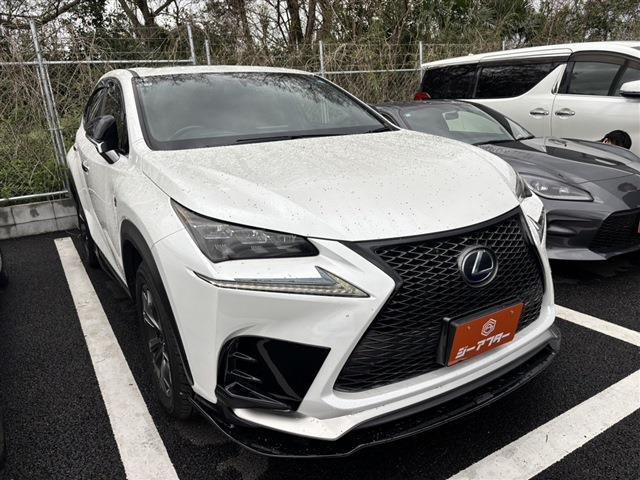 NX 300h Fスポーツ 4WD 禁煙車 GRエアロ サンルーフ