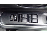 運転席ドア側パワーウィンドゥスイッチ