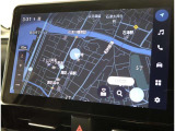純正ナビを装備。タッチパネル式で使いやすく、お出かけもラクラクです。