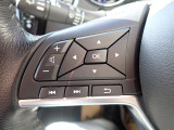 ステアリングスイッチが装備されておりステアリングから手を離す事無くオーディオ類の操作が可能ですので非常に便利です♪