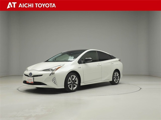 トヨタ プリウス 