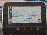 メモリーナビはタッチパネル式で簡単操作。TVもフルセグですので映像もとっても綺麗です。