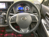 ステアリングも使用感が少なく、きれいな状態となっております♪