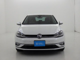 ドイツ車はフロントマスクに特徴がございます。一目でGOLFと分かるデザインです。在庫状況もお気軽にお問い合わせください。