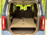 普段のお買い物や通勤、送迎等に十分な荷室スペースを確保しております。セカンドシートを倒すと、大きな荷物の積載も可能です♪