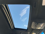 電動ムーンルーフ付き