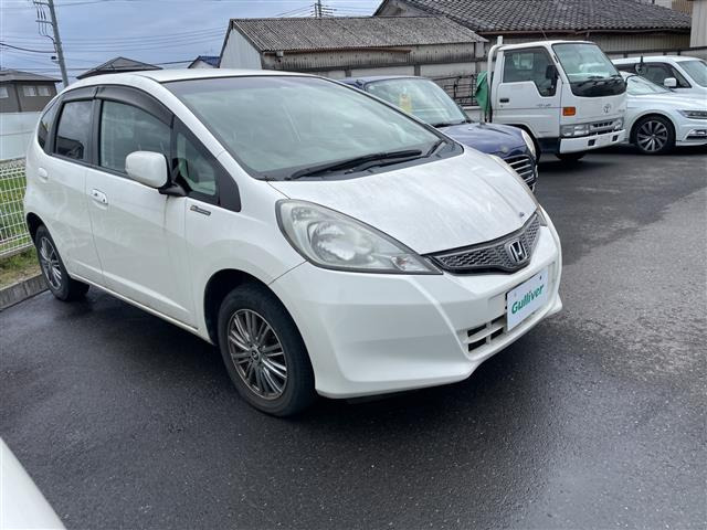 フィット1.3 G 10thアニバーサリーII修復歴無し