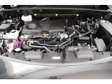 エンジンルームの樹脂部分は丁寧に磨いてツヤをだしています。当社の中古車のエンジンルームクリーニングはとても自信があります★