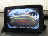 【バックカメラ】駐車時も後方が確認でき、便利です。