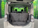 普段のお買い物や通勤、送迎等に十分な荷室スペースを確保しております。セカンドシートを倒すと、大きな荷物の積載も可能です♪