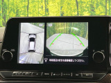 【アラウンドビューモニター】専用のカメラにより、上から見下ろしたような視点で360度クルマの周囲を確認することができます☆死角部分も確認しやすく、狭い場所での切り返しや駐車もスムーズに行えます。