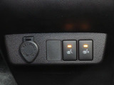 運転席・助手席シートヒーター付です。寒い日のお出かけも楽しくなります。