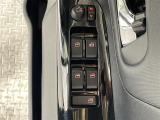 【パワーウインドウ】運転席のスイッチで、各席の窓ガラスの開閉ができます!あると便利ですよね!