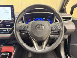 ステアリングスイッチ搭載!手を離さずに手元のスイッチでさまざまな操作が可能。運転中、視線をそらさなくても操作ができて安全です!