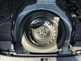 スペアタイヤ付きです。もしもの時でも安心ですね♪備えあれば憂いなしですよ!